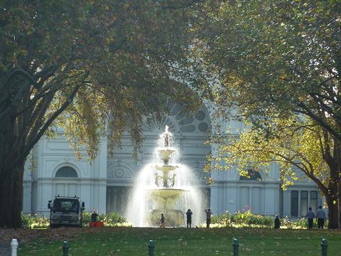 Melbourne fountain